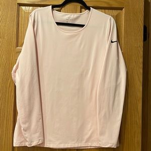 Women’s Nike dry fit long sleeved t shirt